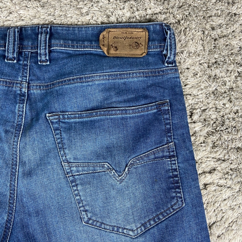 Diesel Larkee-Relaxed Jeans Mens 34x30 Blue Denim Comfort Straight Wash Stretch